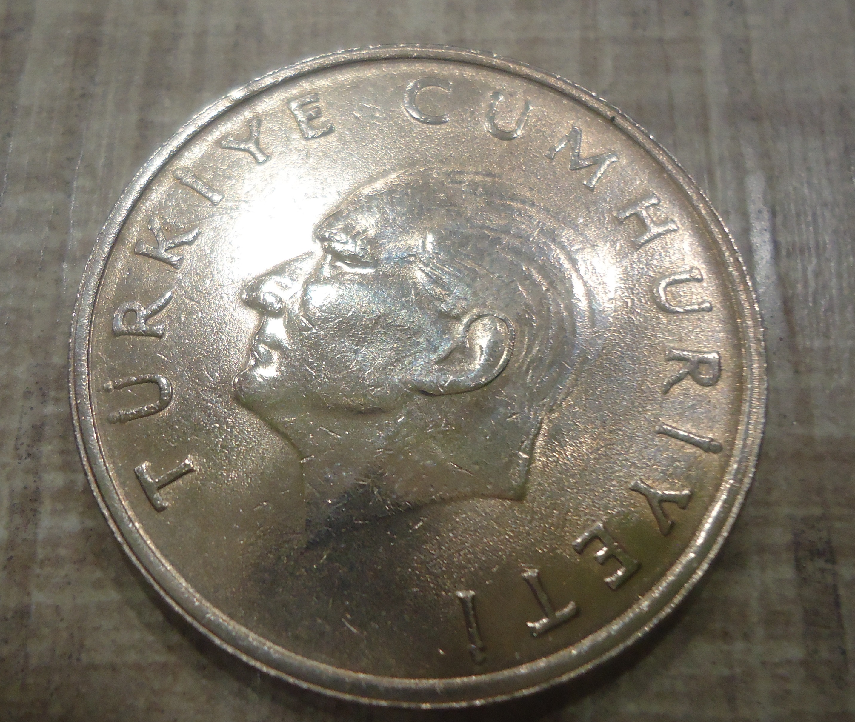 Used  1988 Turkey  100 Lira Coin