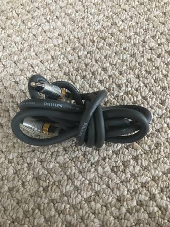 Used     Philips Superior-Quality Cable