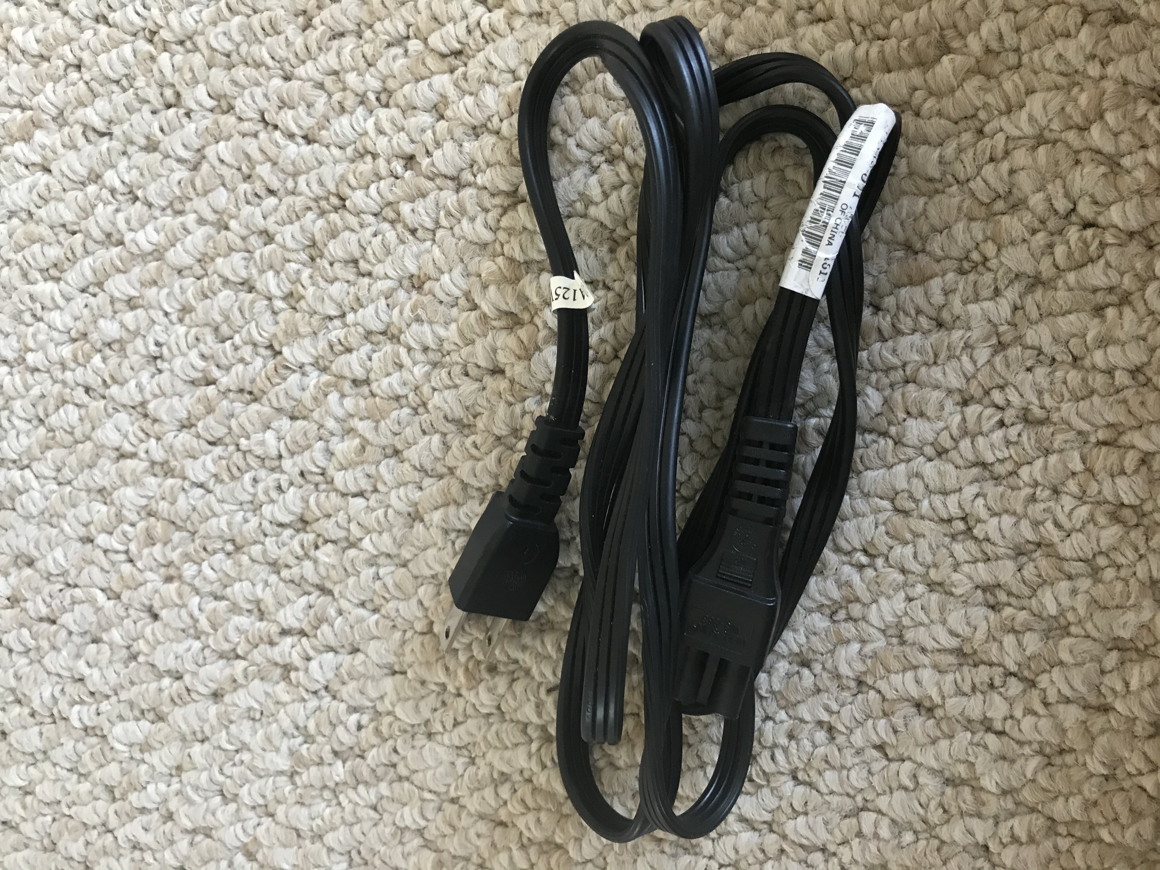Used     10A125V~ Cable