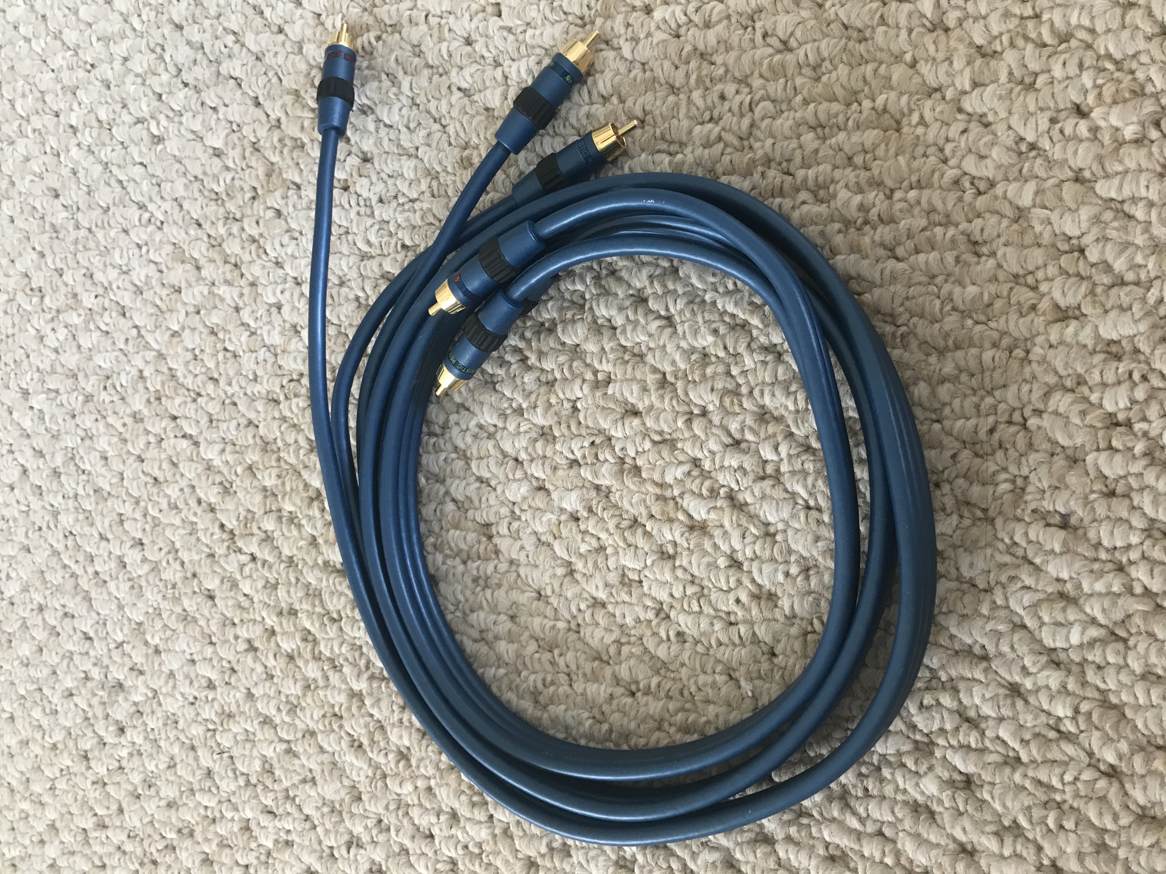 Used     High Definition Video Cable