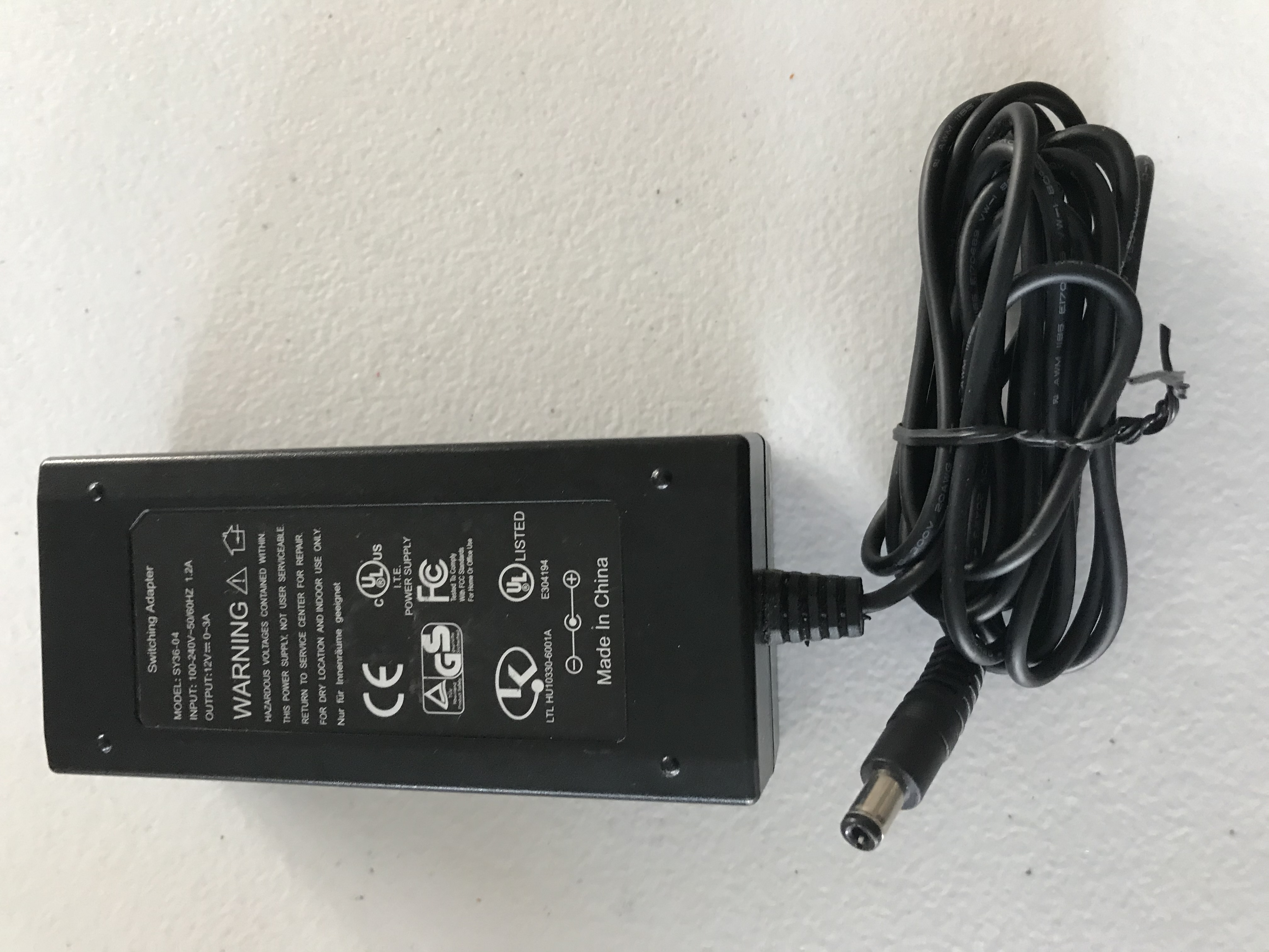 Used     Black Switching Adapter