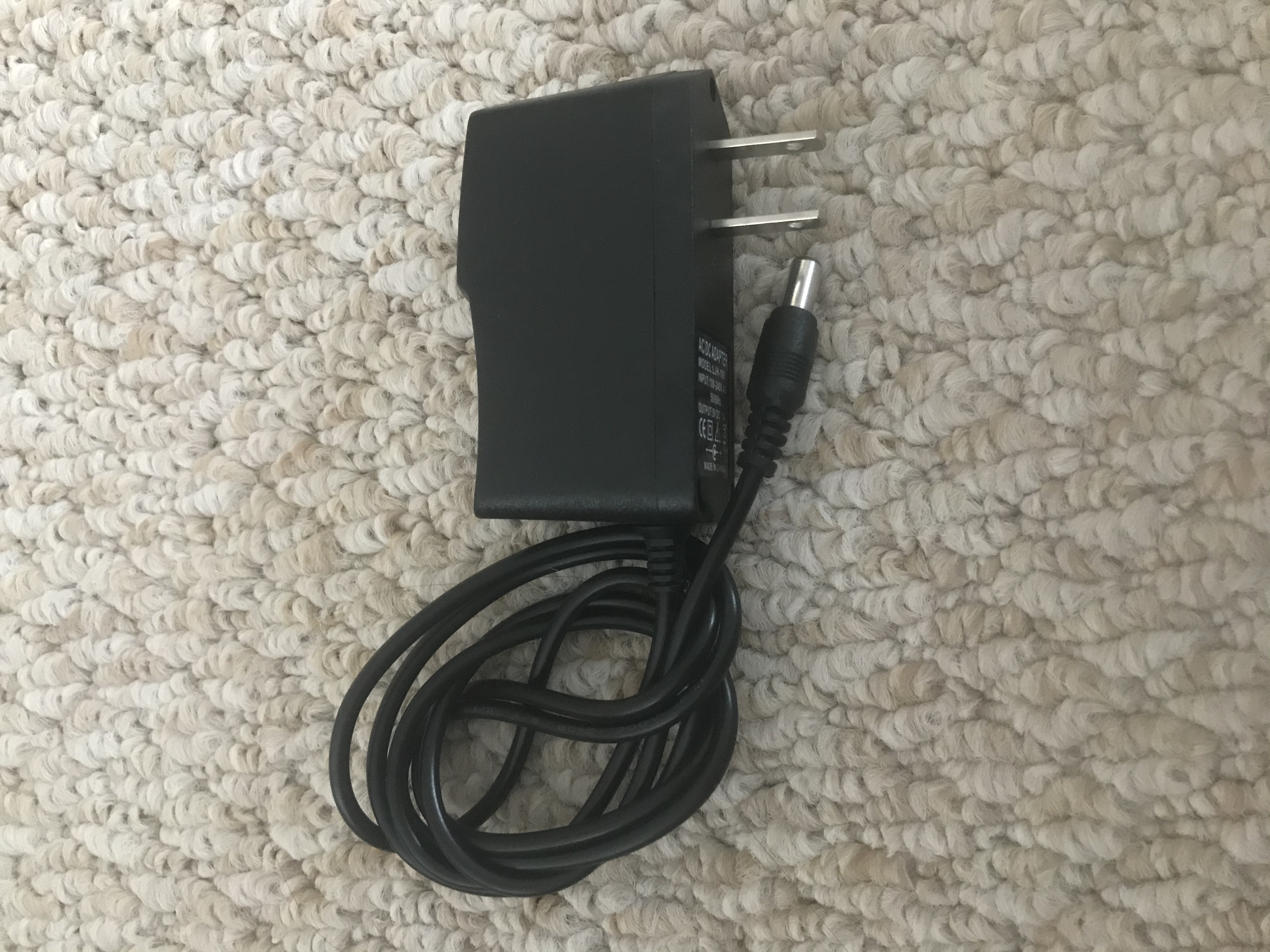 Used     AC/DC Adapter