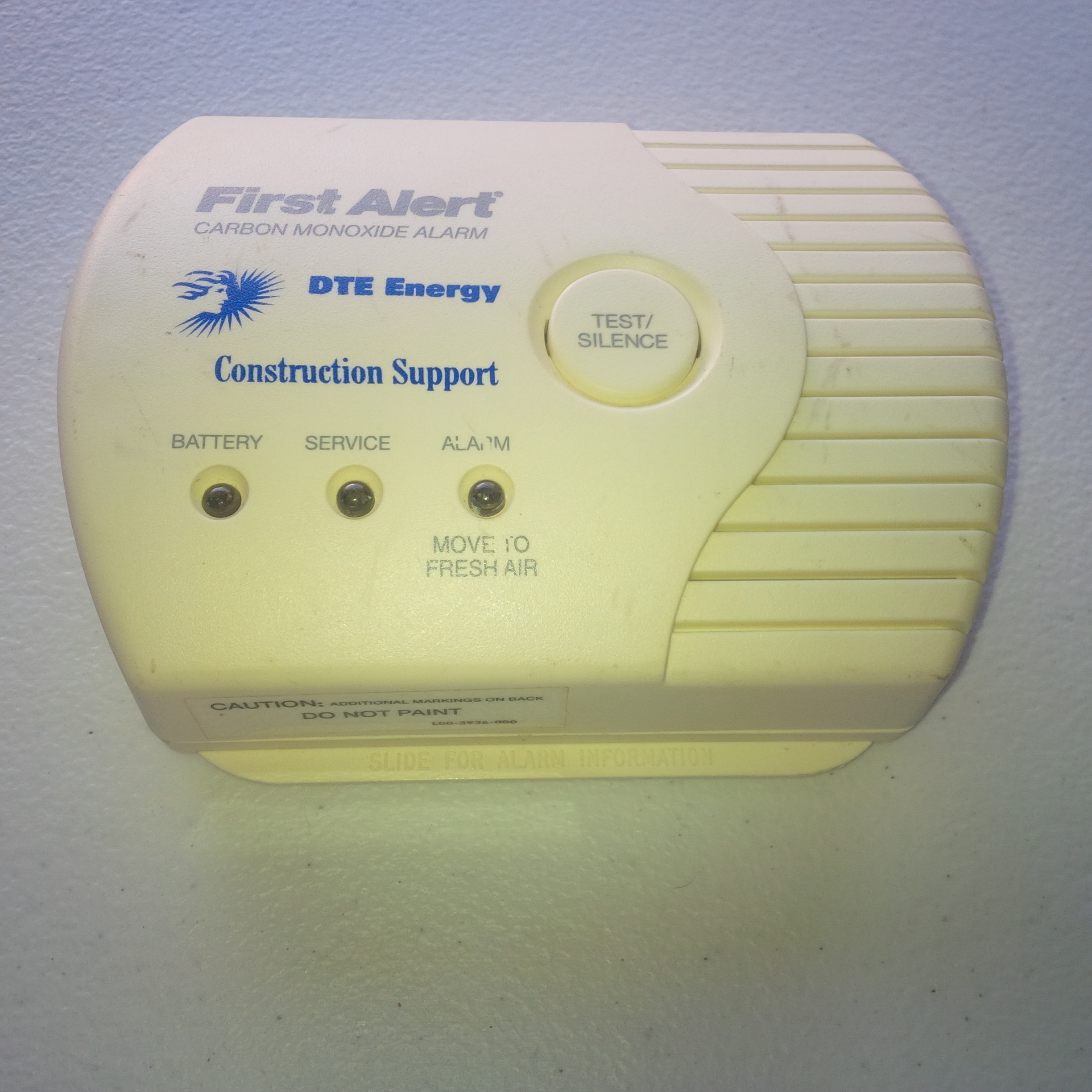 Used  2000 First Alert FCD3N Carbon Monoxide Alarm