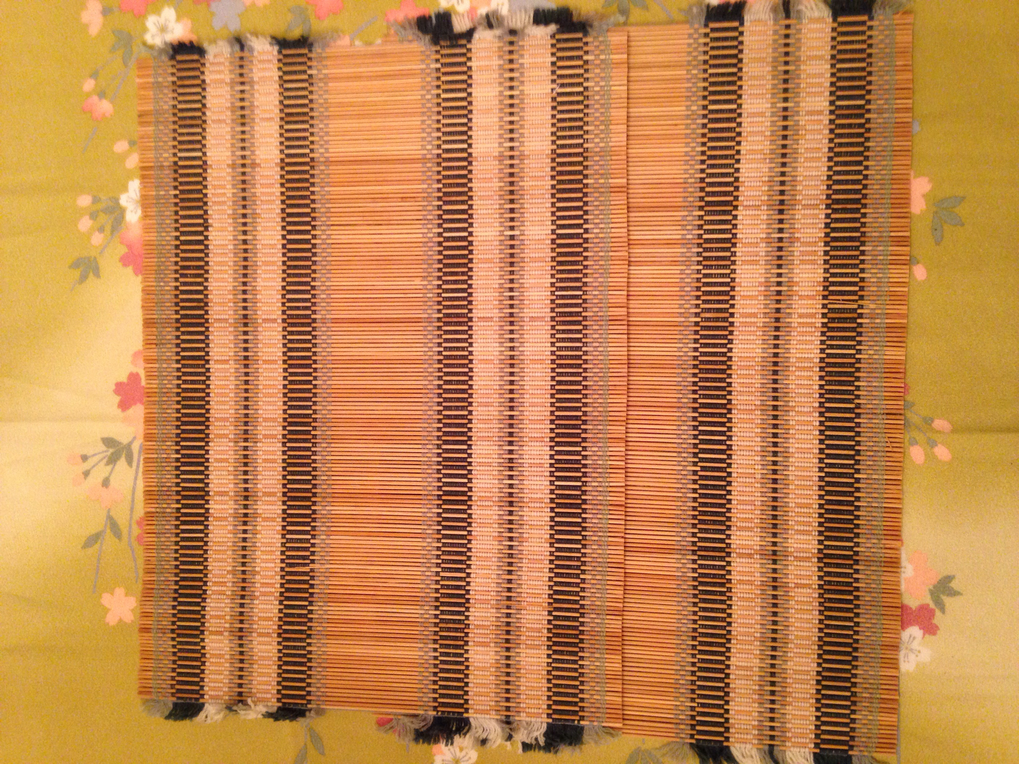 Used     2 Bamboo Placemats