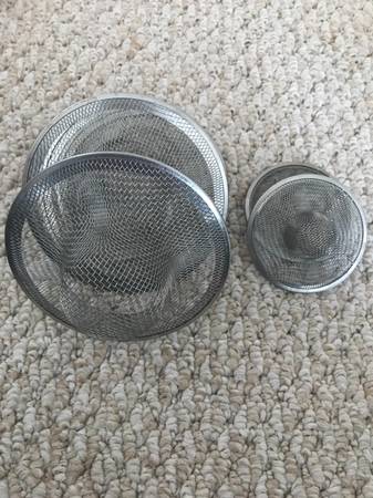 Like New     Sink Strainer set - $2