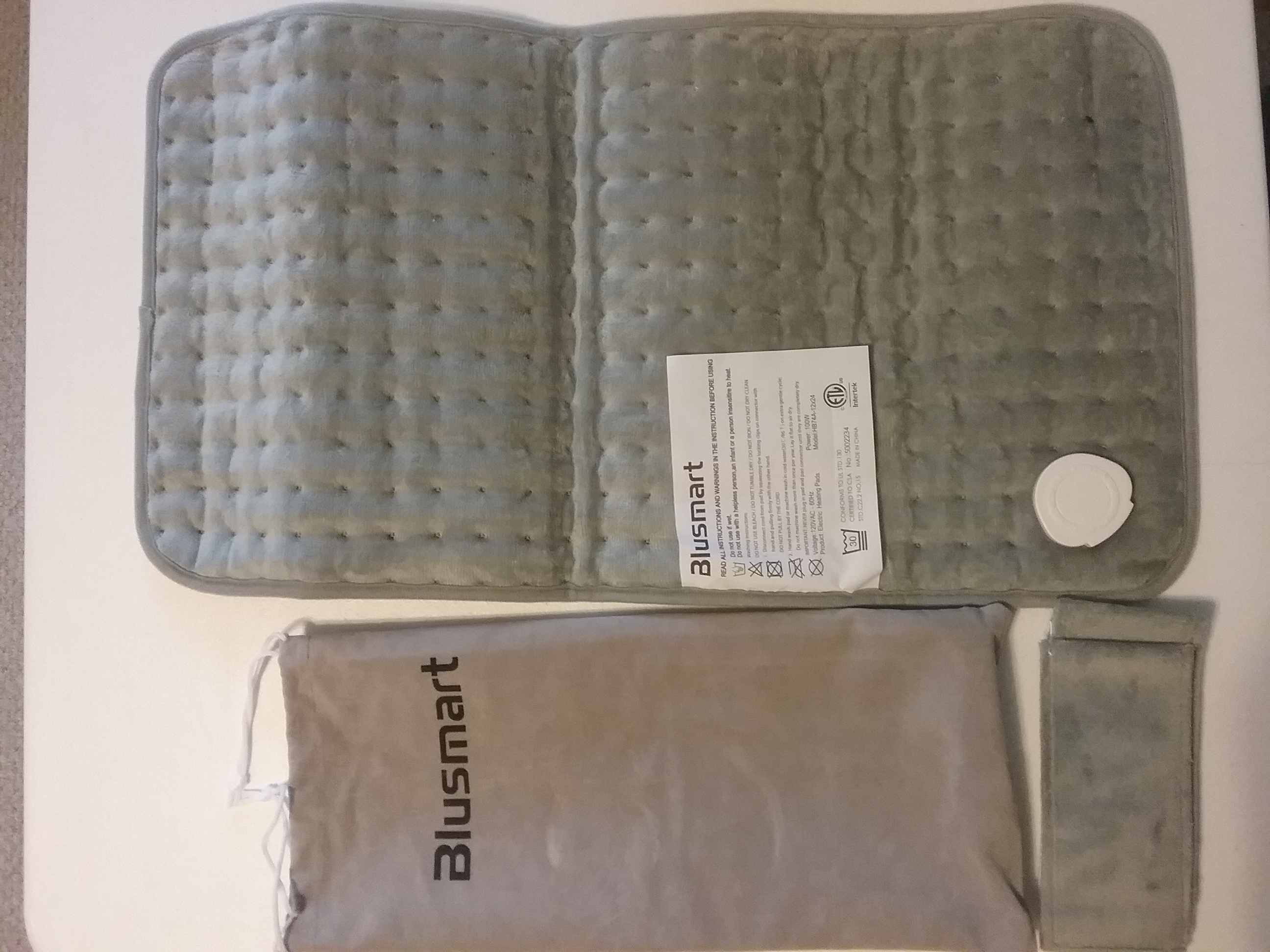 Used   Blusmart HB74A-12x24 Blusmart Electric Heating Pad...