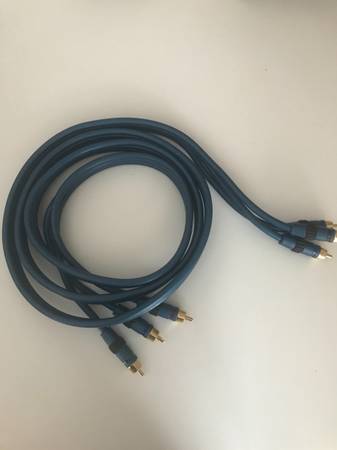 Used     74 Inch Blue Audio Cable Three Connectors