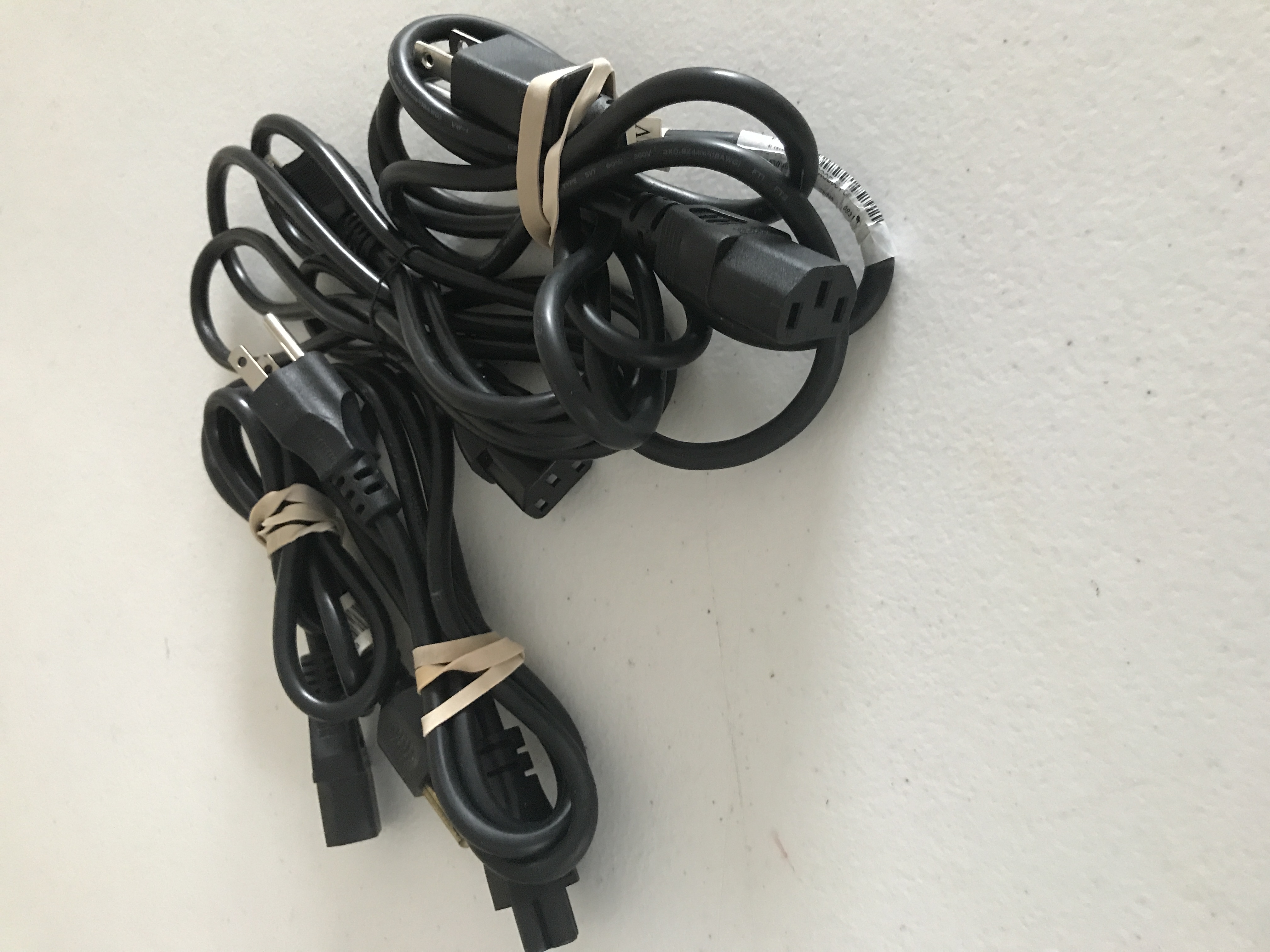 Used     Set of Four Black Power Cables