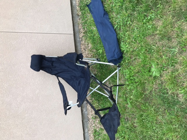 Used     1 Navy Blue Folding Chair With Foot Rest